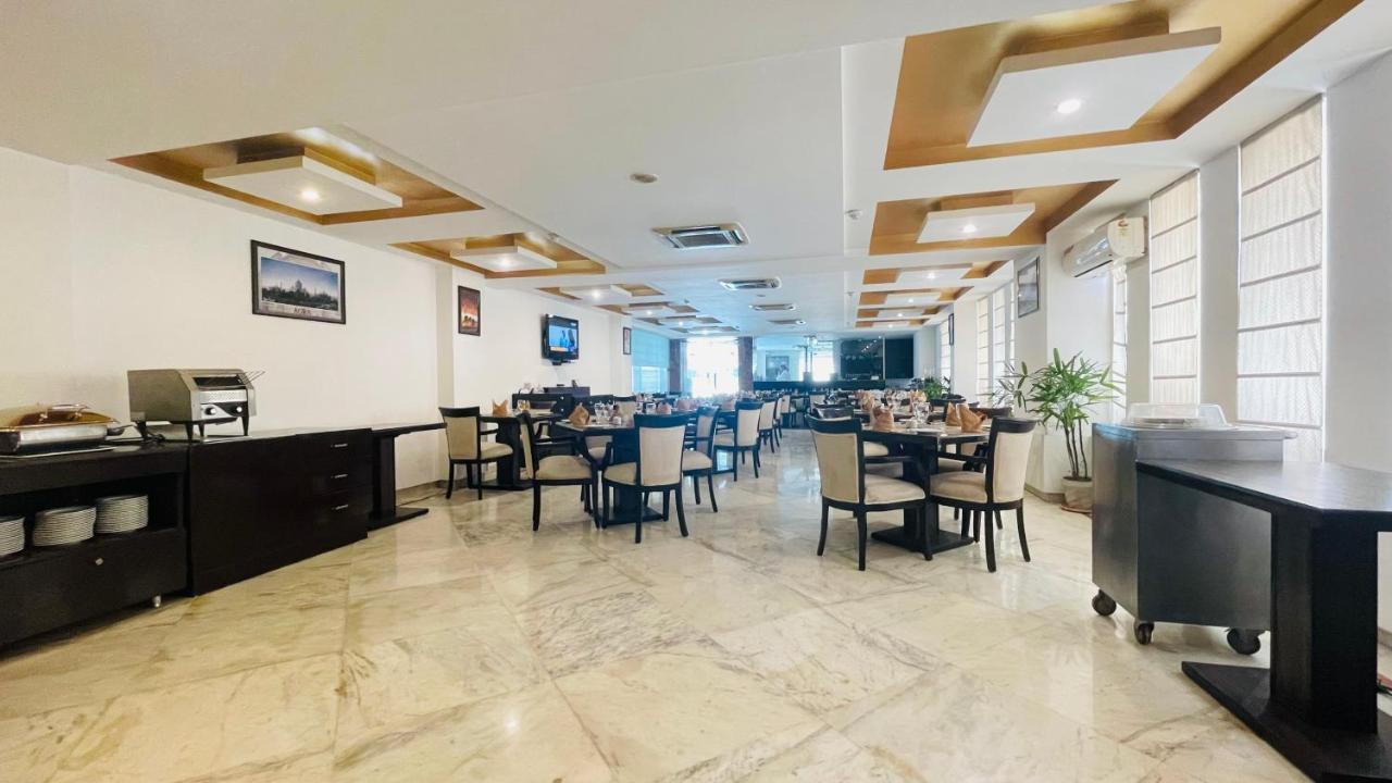 Hotel Surasena Regal Vista Agra à Agra  Extérieur photo