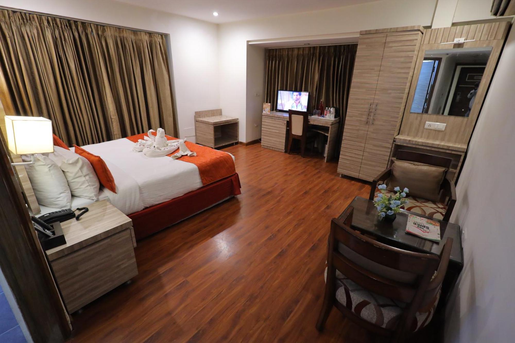 Hotel Surasena Regal Vista Agra à Agra  Extérieur photo
