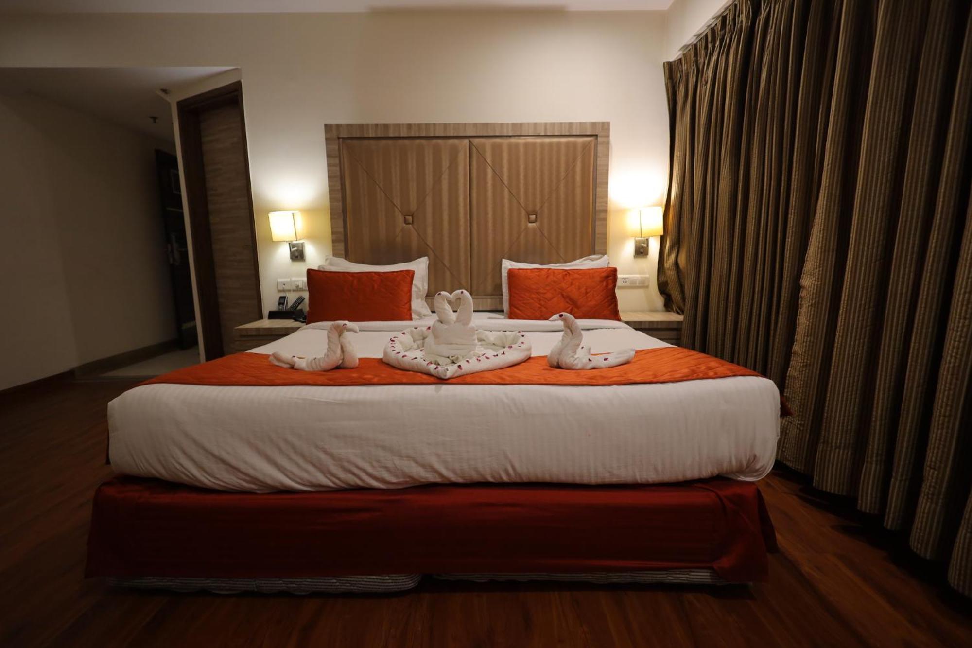 Hotel Surasena Regal Vista Agra à Agra  Extérieur photo