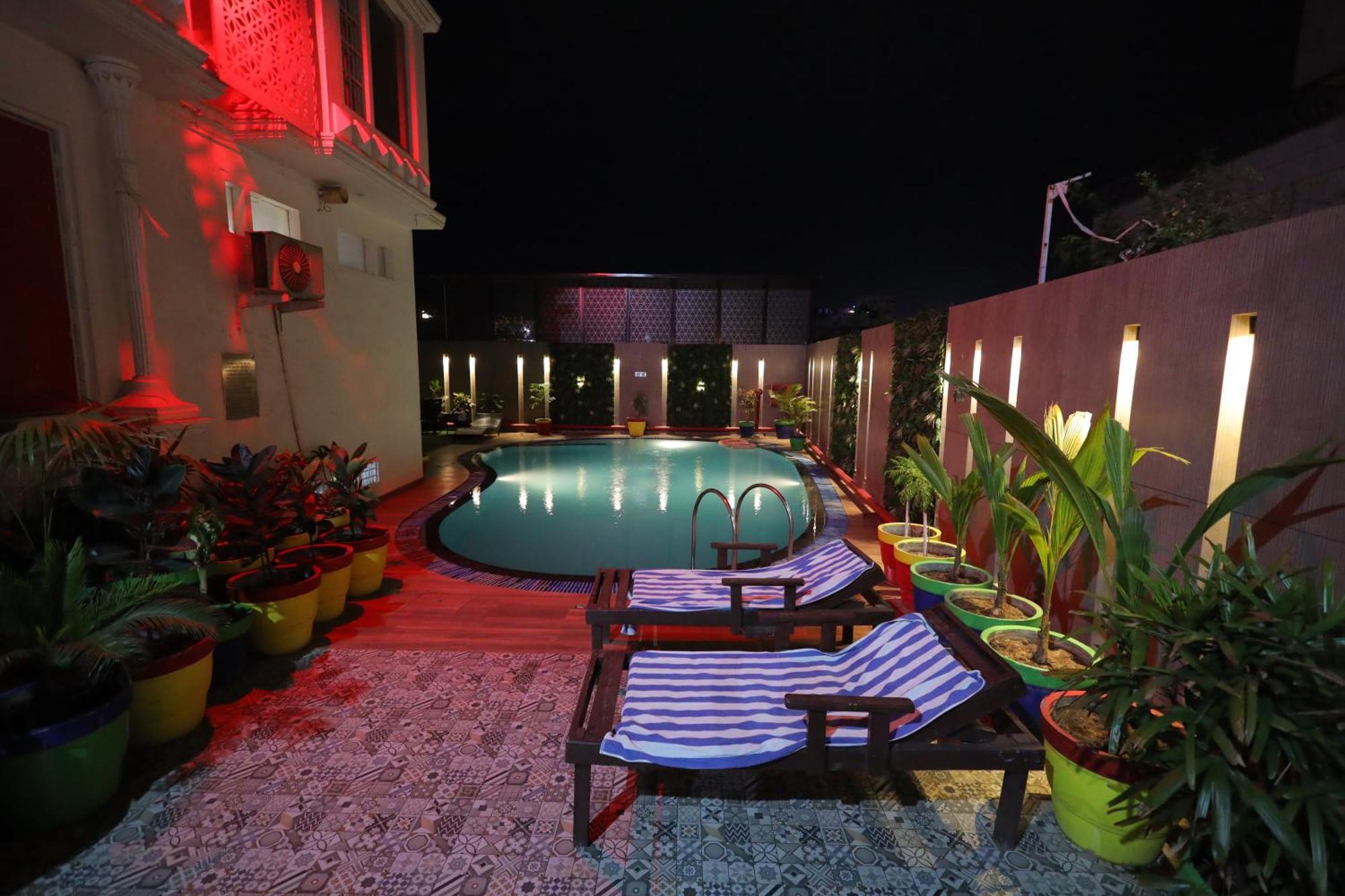 Hotel Surasena Regal Vista Agra à Agra  Extérieur photo