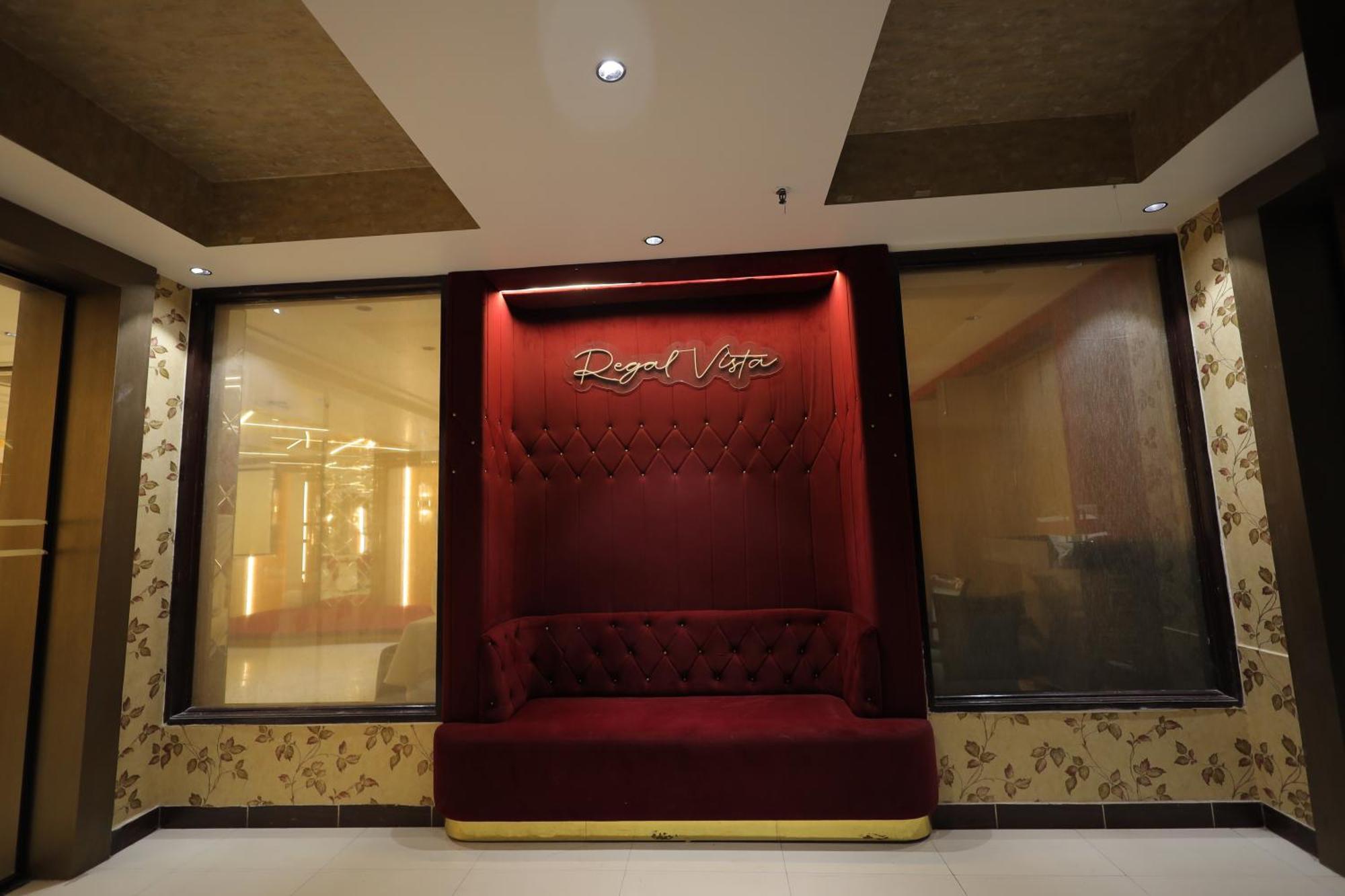 Hotel Surasena Regal Vista Agra à Agra  Extérieur photo