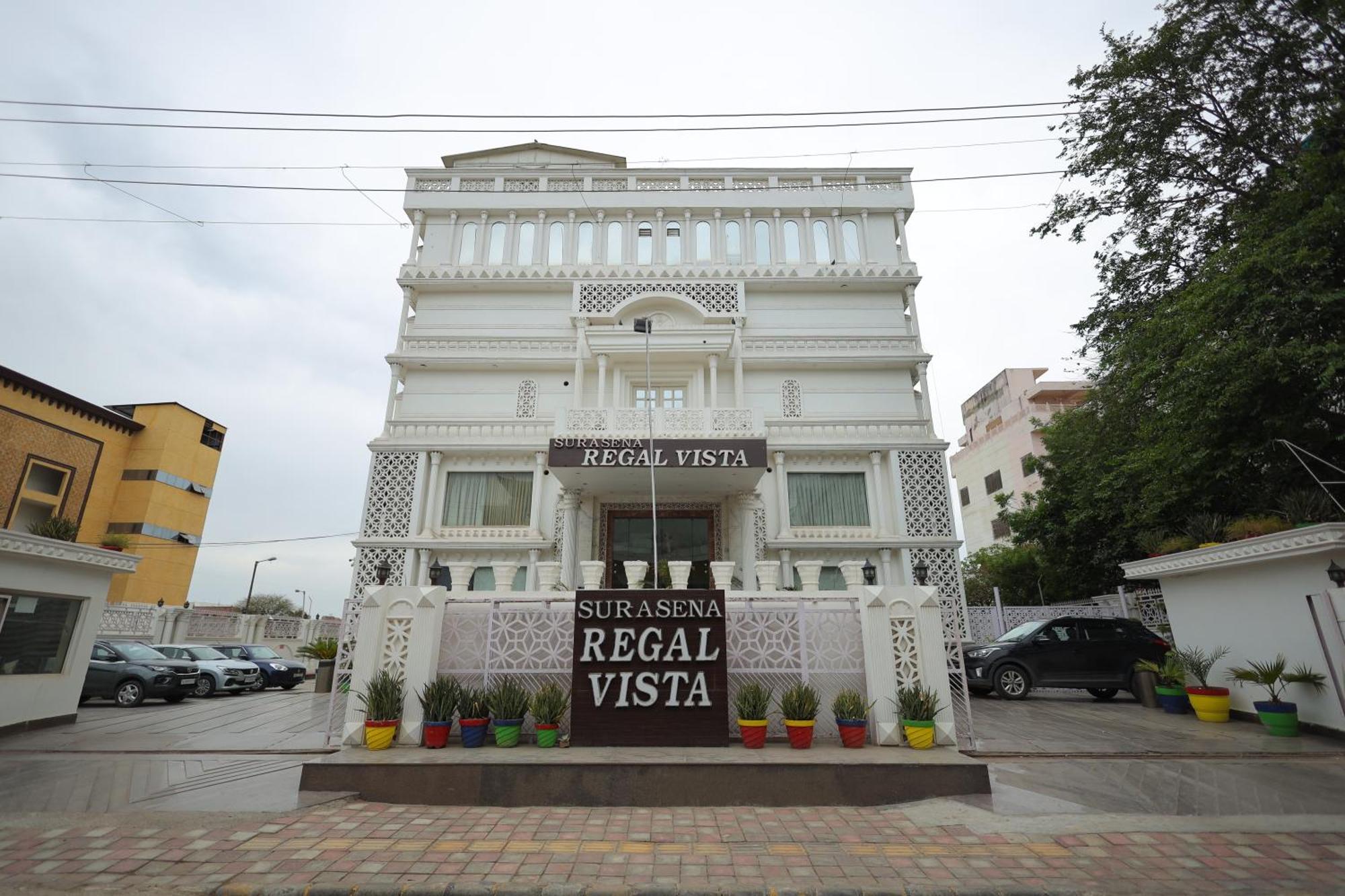 Hotel Surasena Regal Vista Agra à Agra  Extérieur photo