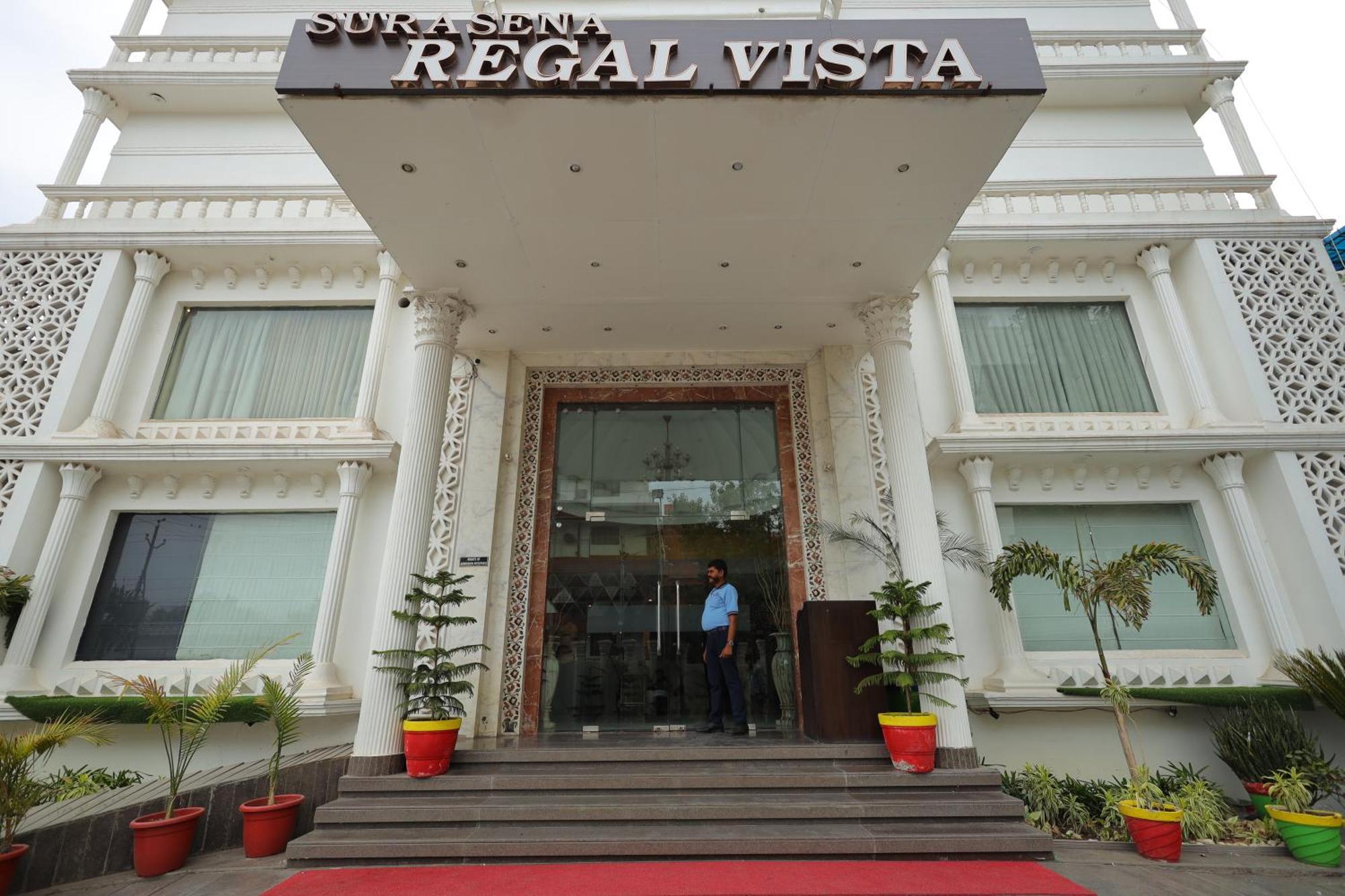 Hotel Surasena Regal Vista Agra à Agra  Extérieur photo